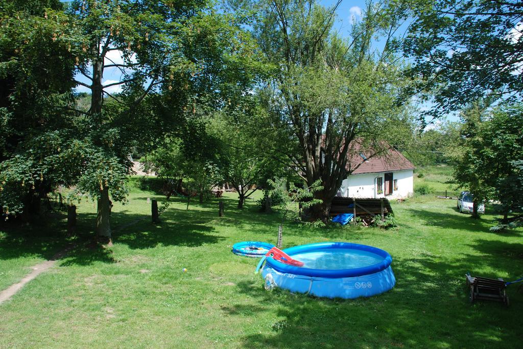 Apartament Penzion Staj Návary Zewnętrze zdjęcie